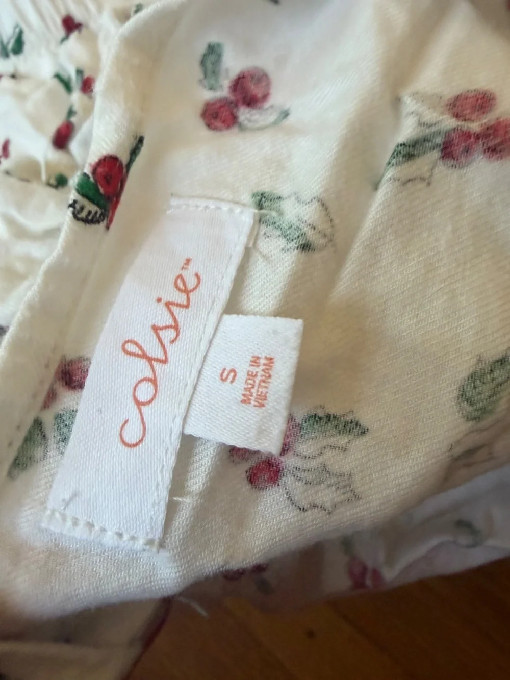 Colsie Cherry Holly Print Cami Pajama Set - Red Velvet Trim Small - Picture 4 of 7